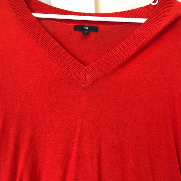V Neck RED sweater - Picture 2 of 3